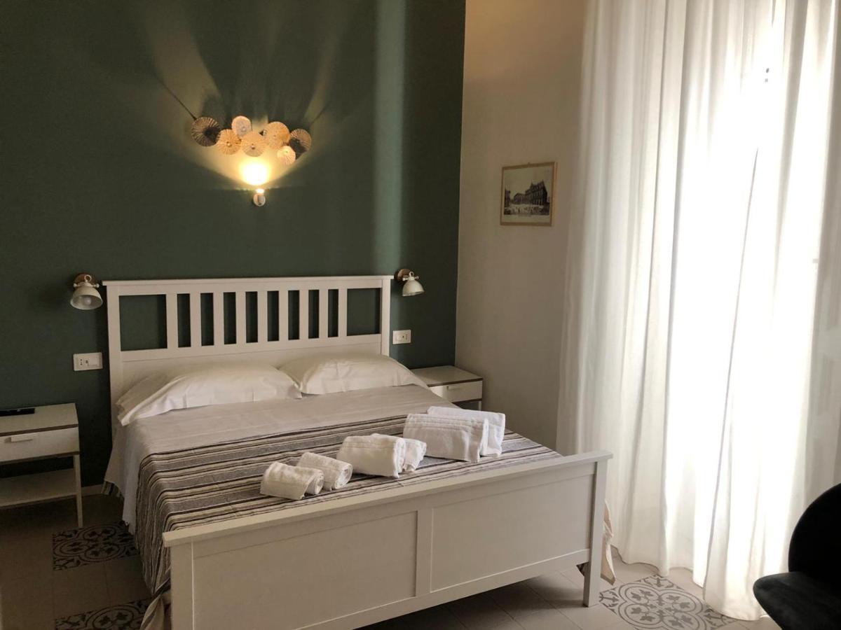 مبيت وإفطار كاتانيا Ursino'S Luxury المظهر الخارجي الصورة